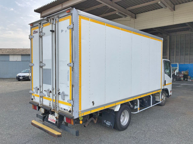 いすゞエルフパネルバン小型（2t・3t）[写真02]