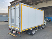 いすゞエルフパネルバン小型（2t・3t）[写真02]