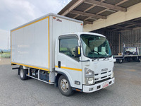 いすゞエルフパネルバン小型（2t・3t）[写真03]