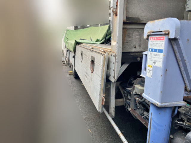 日野レンジャークレーン3段中型（4t）[写真02]