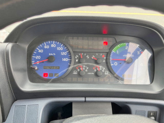 日野レンジャークレーン3段中型（4t）[写真31]