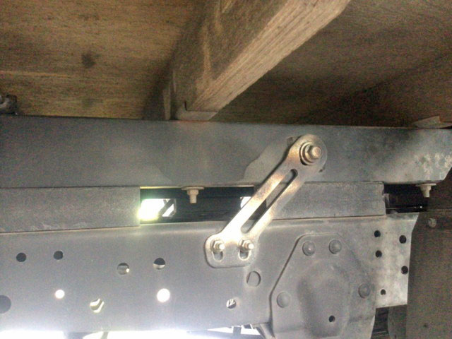 マツダタイタン平ボディ小型（2t・3t）[写真13]