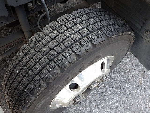 いすゞフォワードアルミウイング中型（4t）[写真27]