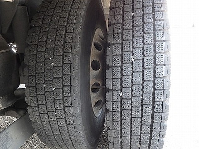 いすゞフォワードアルミウイング中型（4t）[写真30]