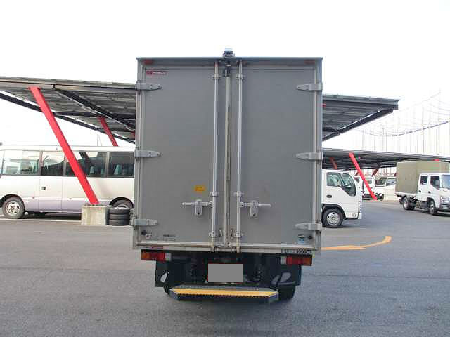 三菱ふそうキャンターアルミバン小型（2t・3t）[写真04]