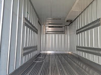 いすゞエルフ冷凍車（冷蔵車）小型（2t・3t）[写真07]