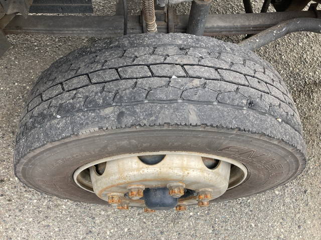 いすゞギガアルミウイング大型（10t）[写真21]