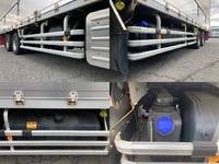 いすゞギガアルミウイング大型（10t）[写真23]