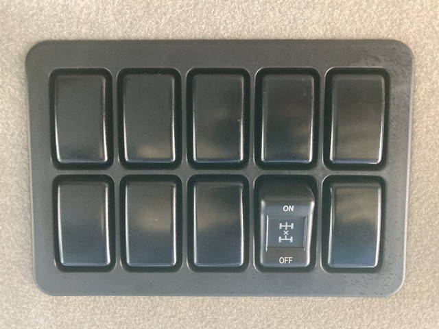 いすゞギガアルミウイング大型（10t）[写真39]