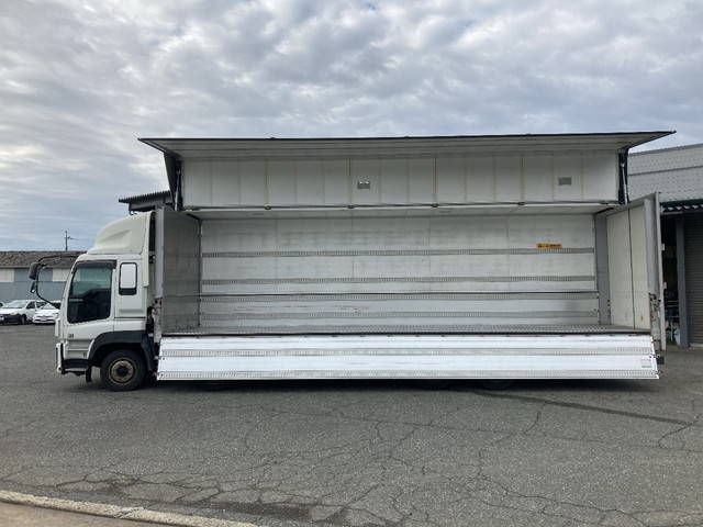 いすゞギガアルミウイング大型（10t）[写真06]