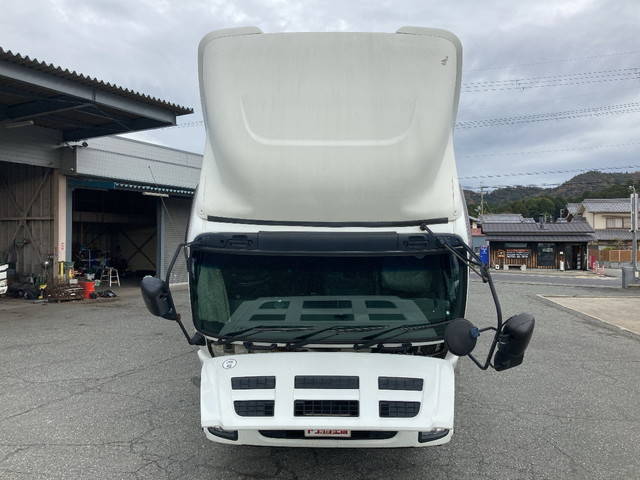 いすゞギガアルミウイング大型（10t）[写真09]