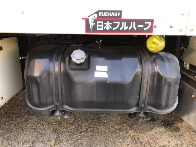 いすゞエルフ冷凍車（冷蔵車）小型（2t・3t）[写真13]