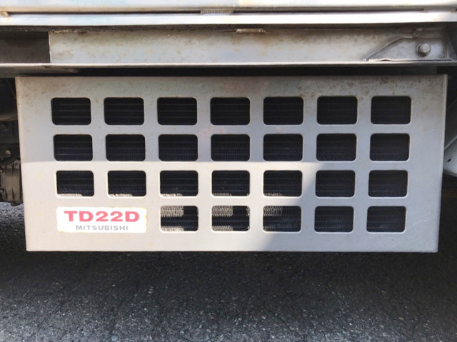 いすゞエルフ冷凍車（冷蔵車）小型（2t・3t）[写真14]