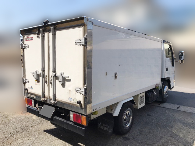 いすゞエルフ冷凍車（冷蔵車）小型（2t・3t）[写真02]