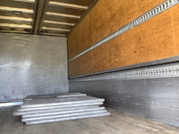 いすゞフォワードアルミウイング中型（4t）[写真10]