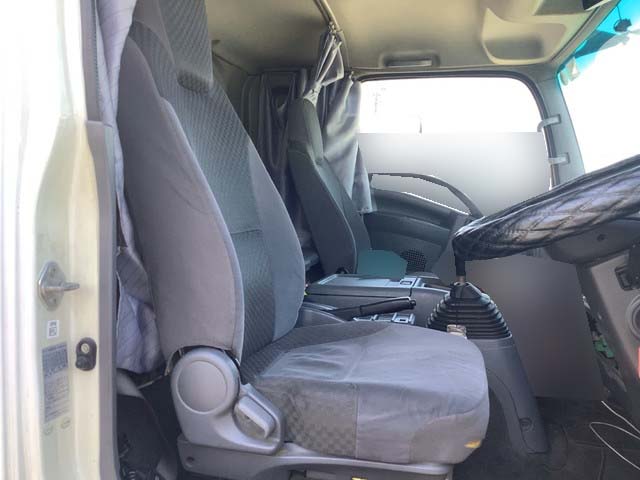 いすゞフォワードアルミウイング中型（4t）[写真29]