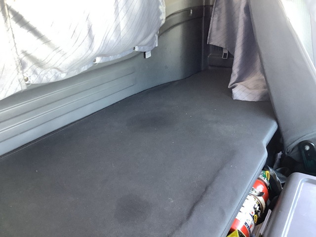 いすゞフォワードアルミウイング中型（4t）[写真32]