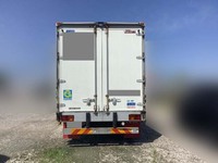 いすゞフォワードアルミウイング中型（4t）[写真06]