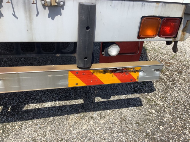 いすゞフォワードアルミウイング中型（4t）[写真08]