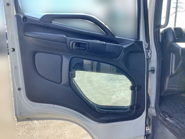 日野レンジャーアルミウイング中型（4t）[写真24]