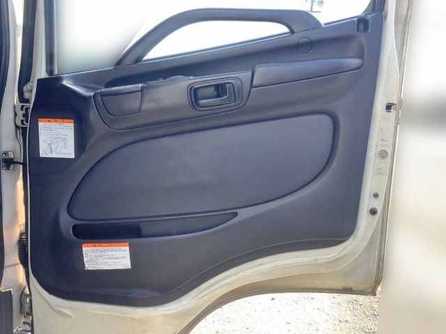 日野レンジャーアルミウイング中型（4t）[写真25]