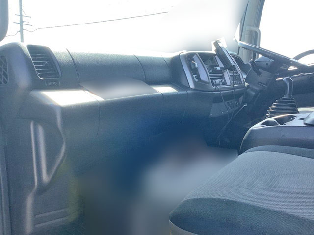 日野レンジャーアルミウイング中型（4t）[写真26]