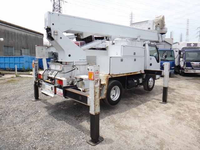 いすゞエルフ高所作業車小型（2t・3t）[写真02]