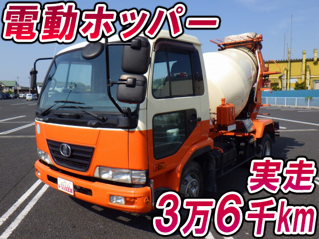 UDトラックスコンドルミキサー車（コンクリートミキサー）中型（4t）[写真01]