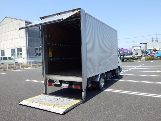 トヨタダイナアルミバン小型（2t・3t）[写真02]