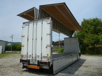 いすゞギガアルミウイング大型（10t）[写真02]