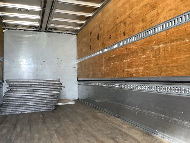 いすゞフォワードアルミウイング中型（4t）[写真06]