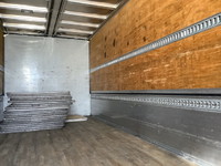 いすゞフォワードアルミウイング中型（4t）[写真06]