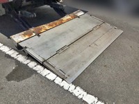 いすゞエルフアルミバン小型（2t・3t）[写真10]