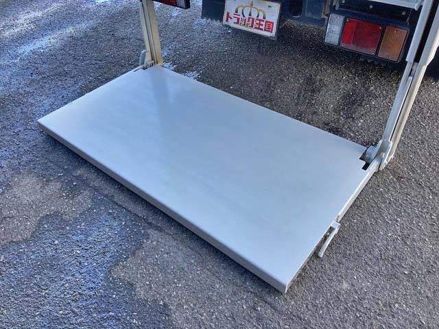 マツダタイタン平ボディ小型（2t・3t）[写真11]