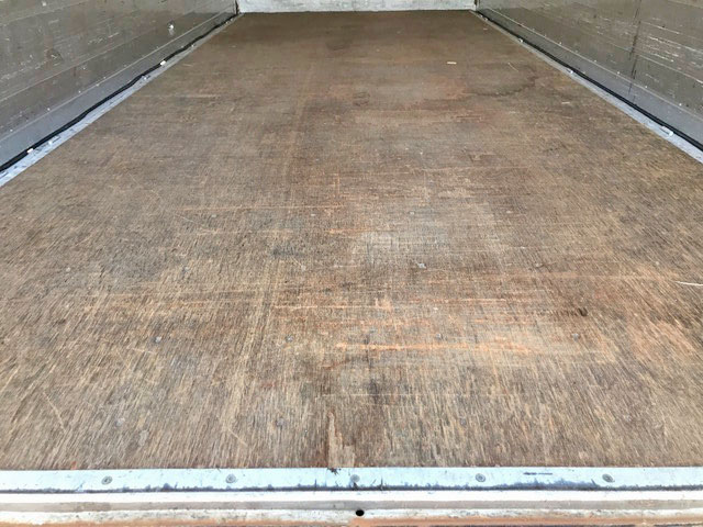 いすゞエルフアルミウイング小型（2t・3t）[写真17]