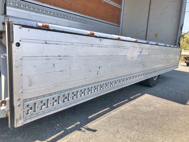 いすゞエルフアルミウイング小型（2t・3t）[写真19]