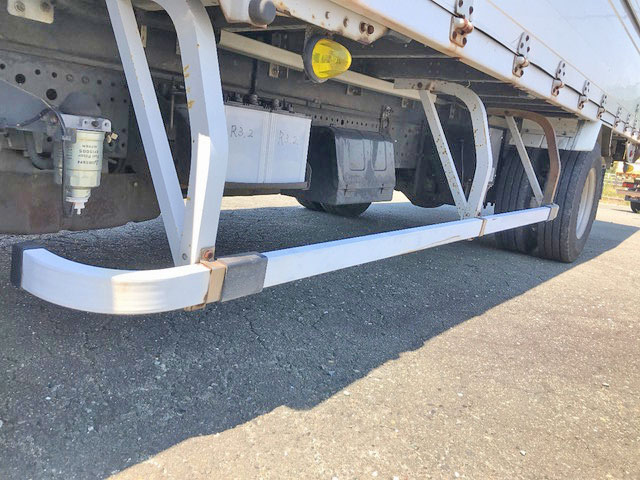 いすゞエルフアルミウイング小型（2t・3t）[写真22]