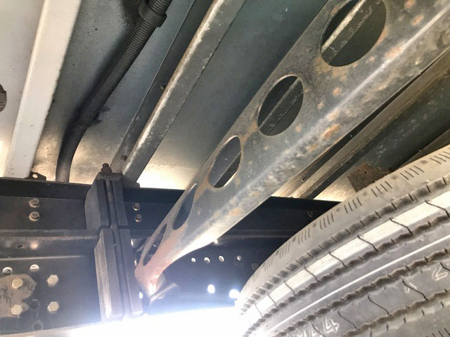 いすゞエルフアルミウイング小型（2t・3t）[写真25]