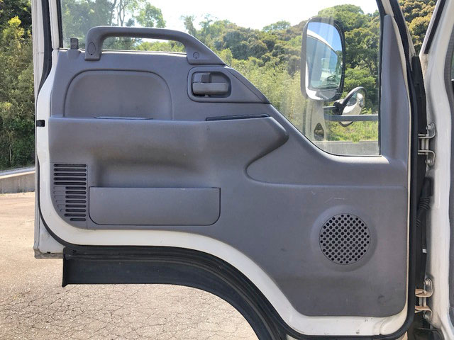 いすゞエルフアルミウイング小型（2t・3t）[写真29]