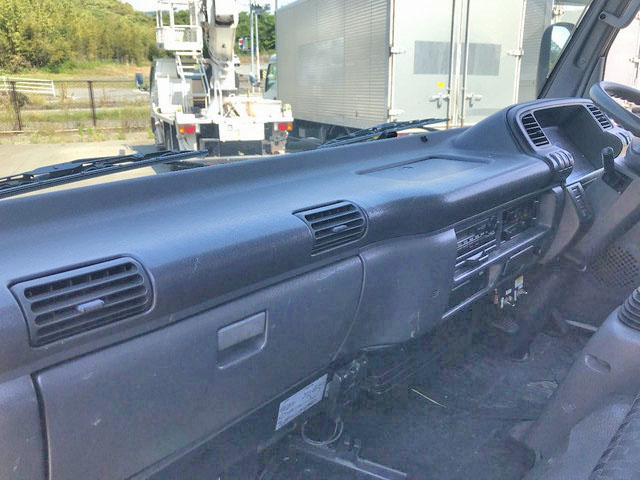 いすゞエルフアルミウイング小型（2t・3t）[写真31]