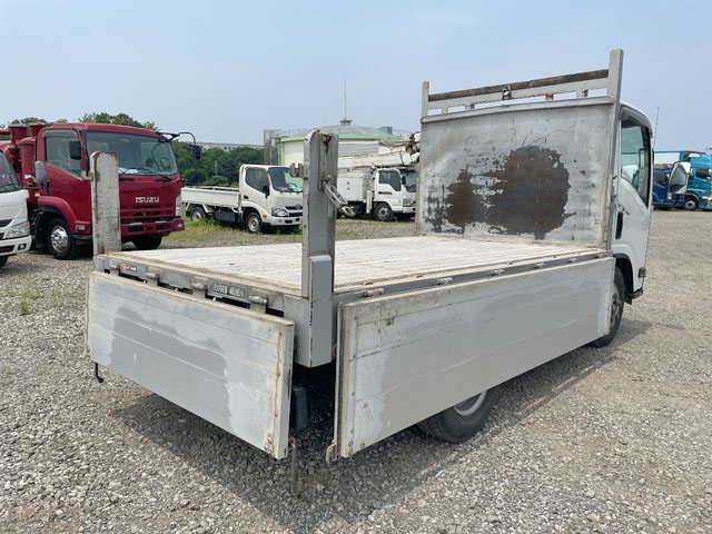 いすゞエルフアルミブロック小型（2t・3t）[写真12]