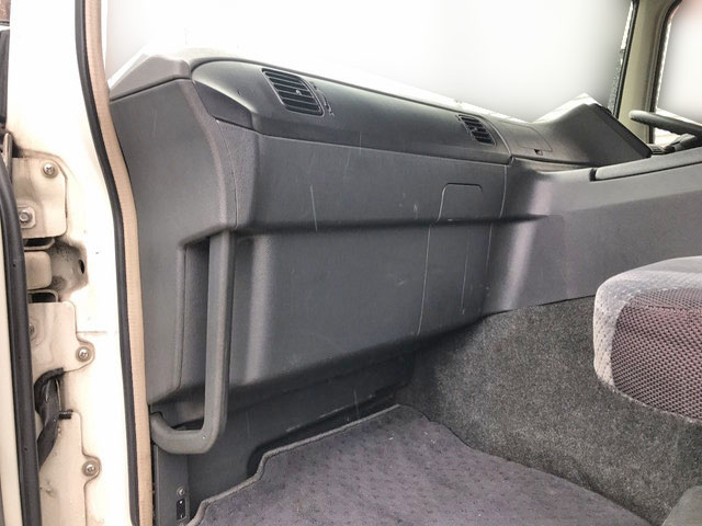 三菱ふそうスーパーグレートパネルウイング大型（10t）[写真26]