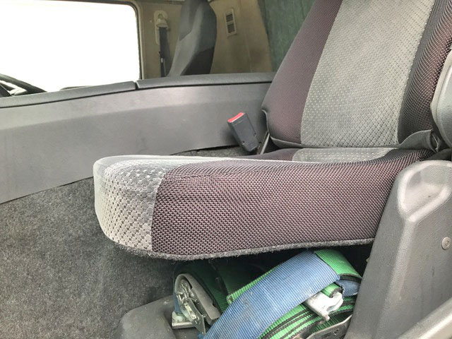 三菱ふそうスーパーグレートパネルウイング大型（10t）[写真27]