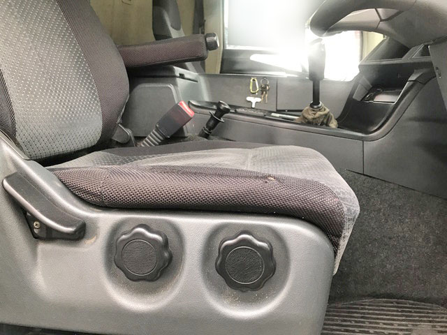 三菱ふそうスーパーグレートパネルウイング大型（10t）[写真29]