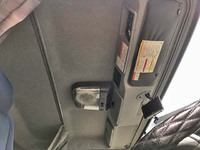 いすゞギガアルミウイング大型（10t）[写真25]