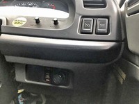 いすゞギガアルミウイング大型（10t）[写真30]