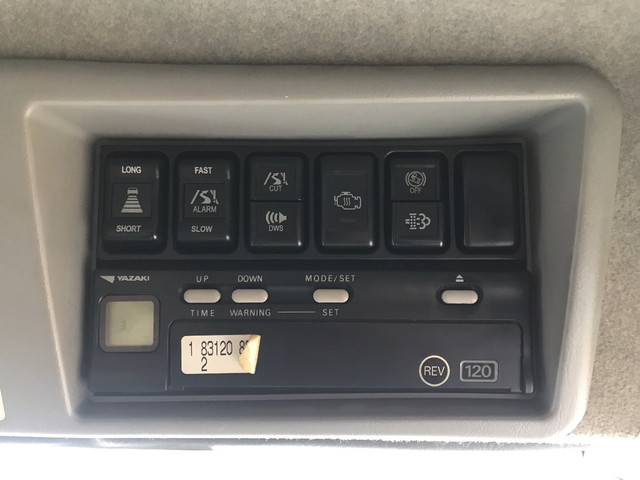 いすゞギガアルミウイング大型（10t）[写真32]