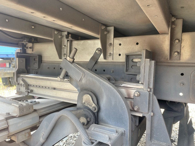 三菱ふそうキャンターパネルバン小型（2t・3t）[写真26]