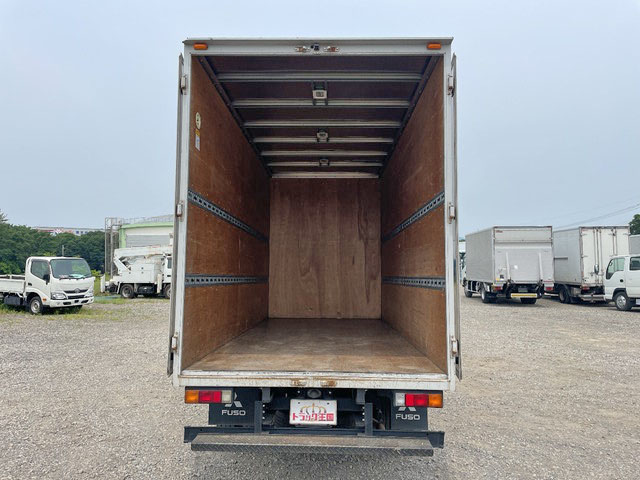 三菱ふそうキャンターアルミバン小型（2t・3t）[写真10]