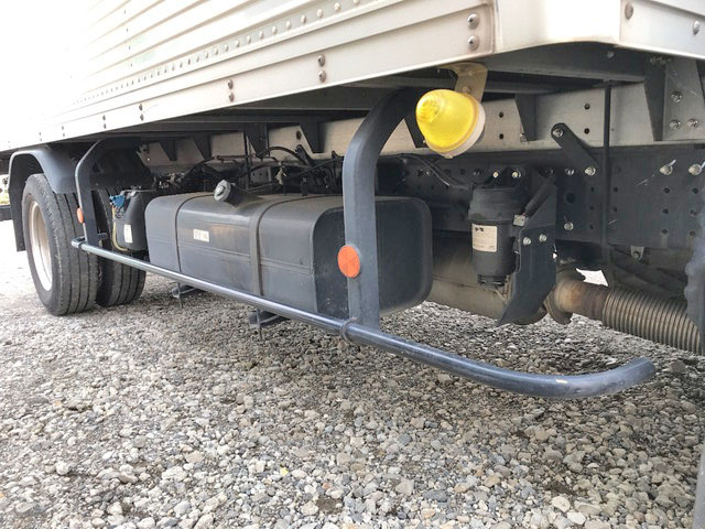 三菱ふそうキャンターアルミバン小型（2t・3t）[写真17]